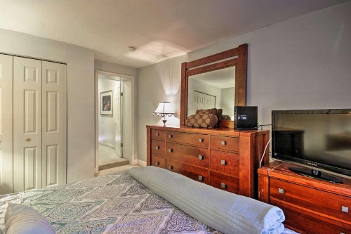 Chase at Canton image 2